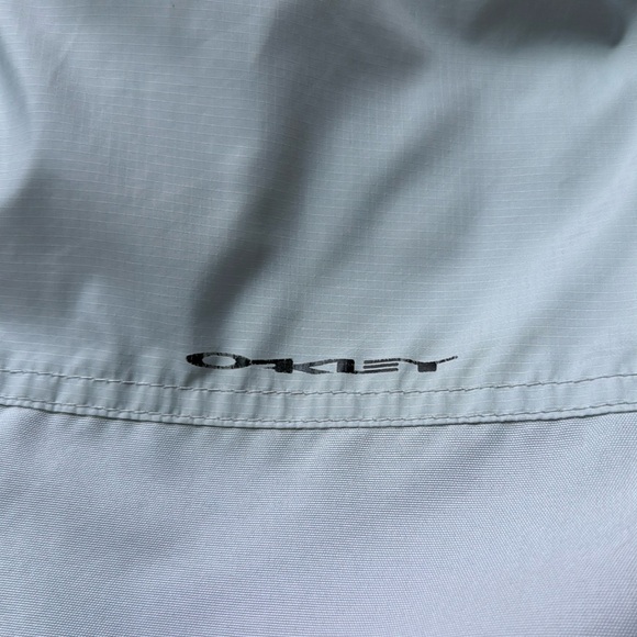 Vintage Oakley Silver Jacket - Picture 6 of 8
